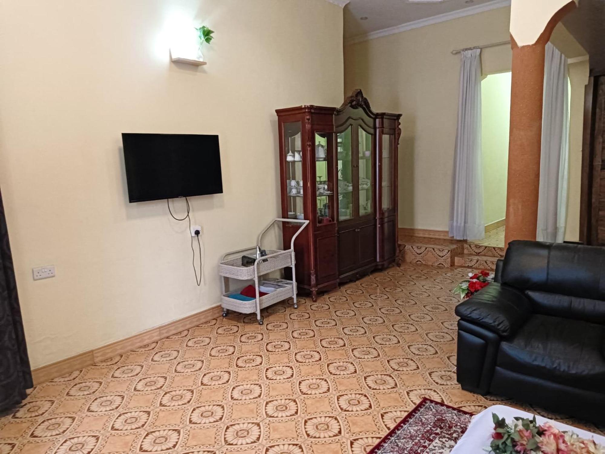 דאר א-סאלאם G & S Executive Lodge מראה חיצוני תמונה